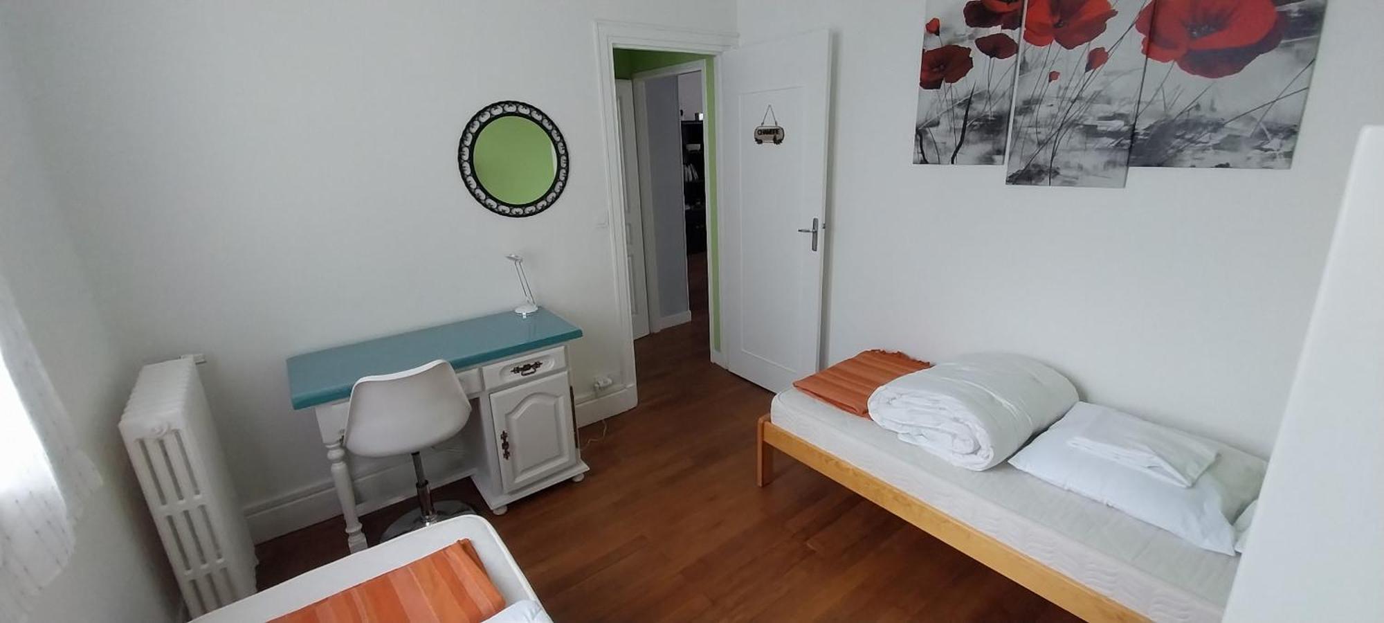 Maison De Ville Plein Centre, 3 Etoiles, A 200M De La Plage, Parking Prive, Wifi Royan Zewnętrze zdjęcie